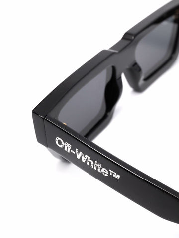 Off-White Manchester Oeri002 Rectangle Sunglasses